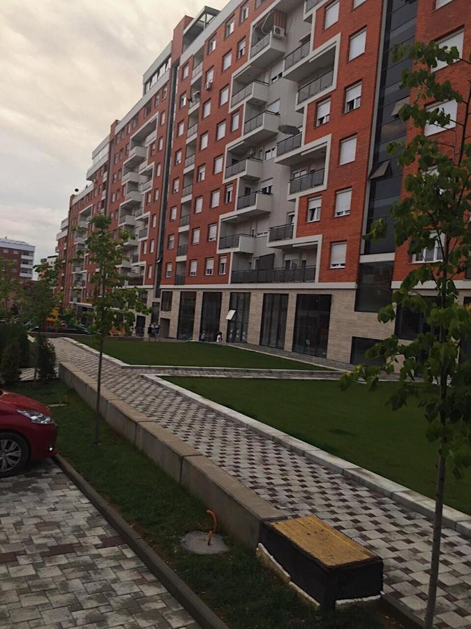 Апартаменты Blini Complex Приштина Экстерьер фото